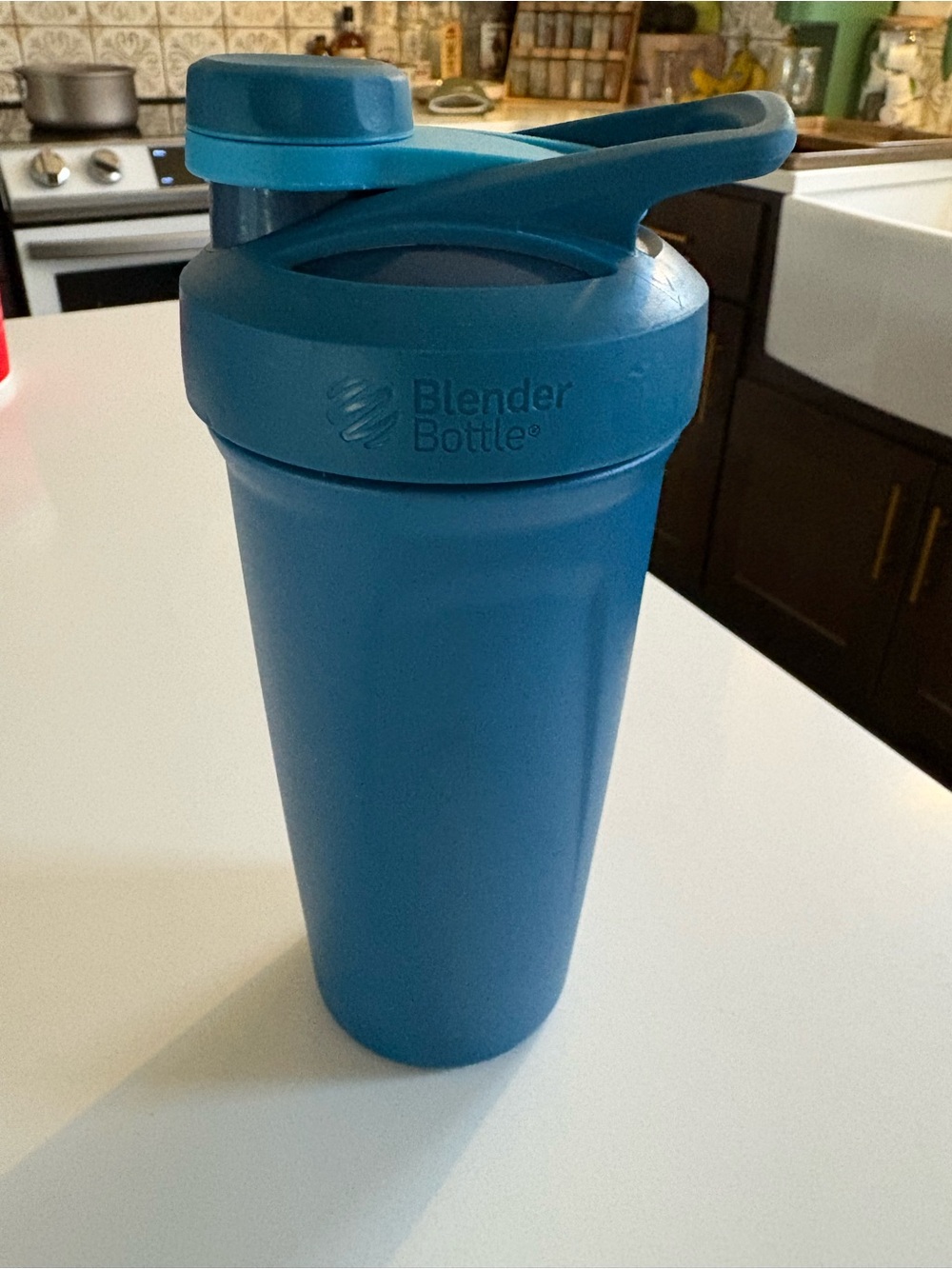 Blender Bottle 24 oz Metal Shaker Cup